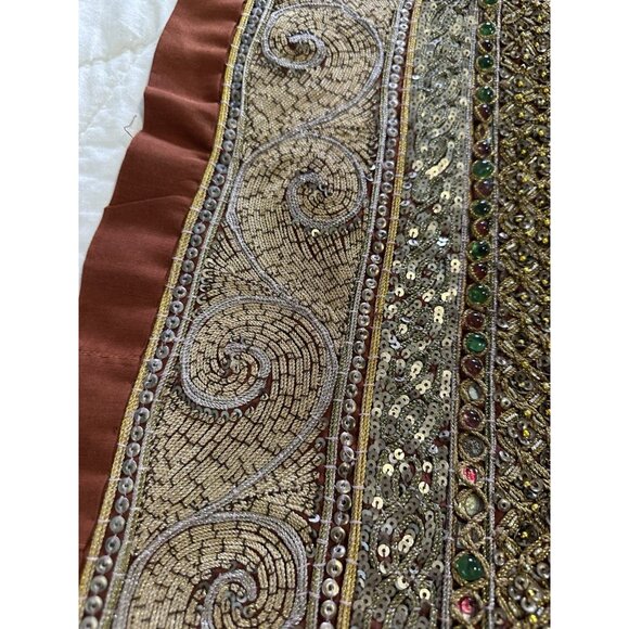 Vtg Handmade Heavily Embellished Beaded Sequin Embroidered Table Runner Read - Picture 10 of 16